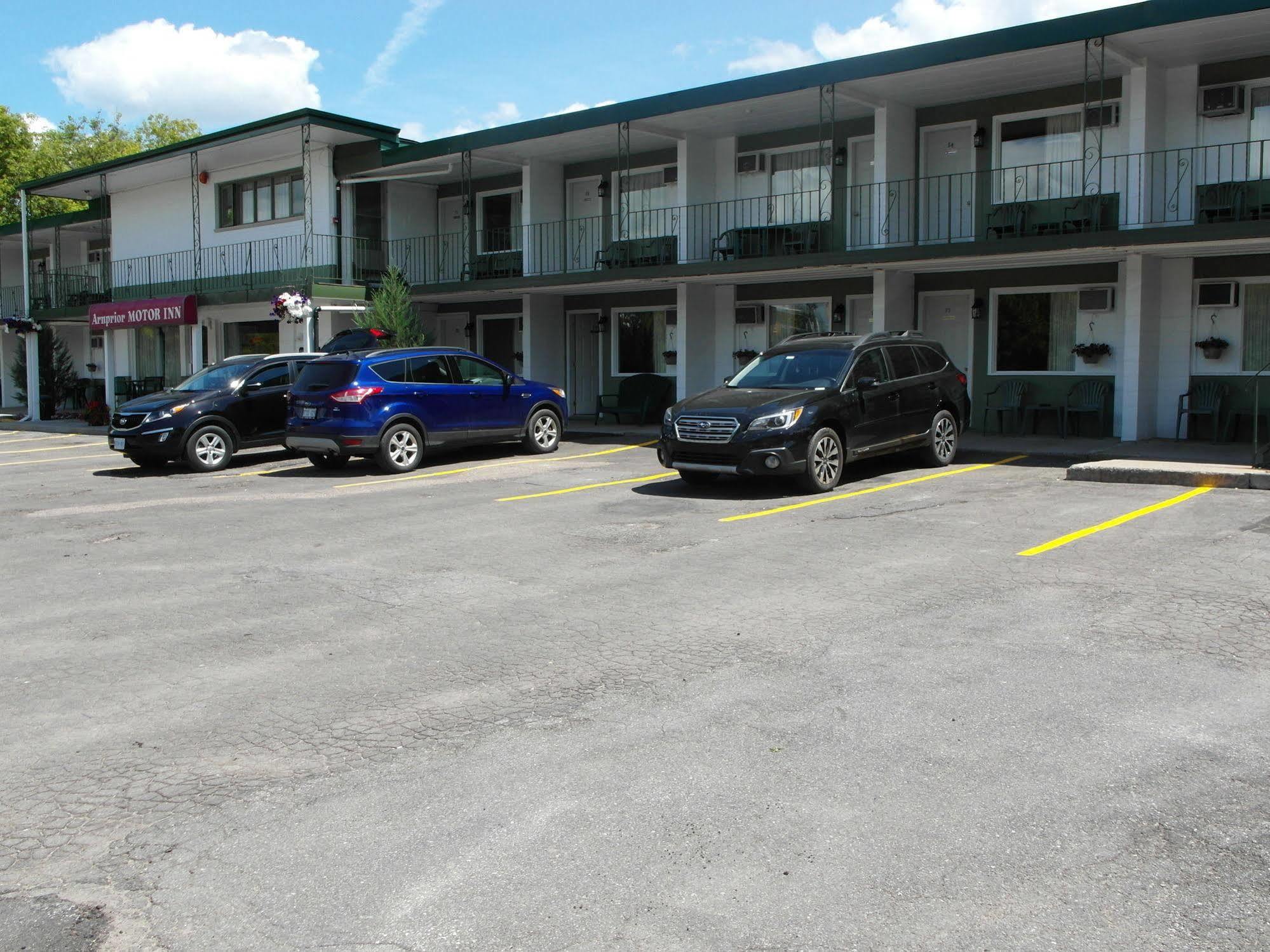 Arnprior Motor Inn Exterior foto